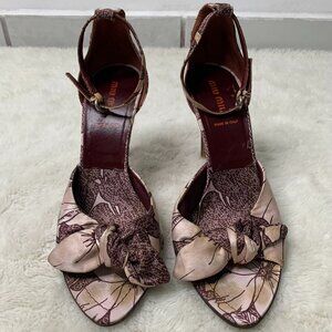 Miu Miu Women's Purple Leather Ankle Strap Floral Ribbon Heels Size 39